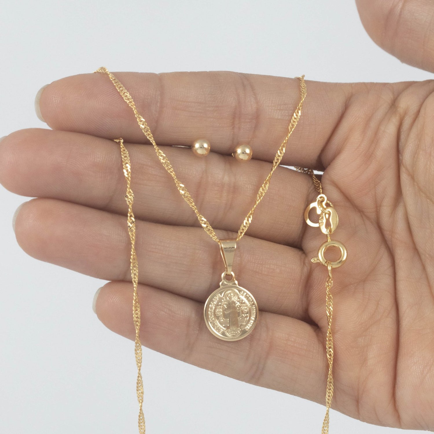 Set San Benito: Cadena Singapur + Dije + Aretes - Vibrantto Joyería - 33034 - OC46033 - OC27055