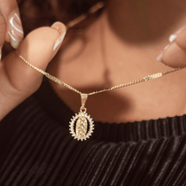 Cadena con dije Mujer
