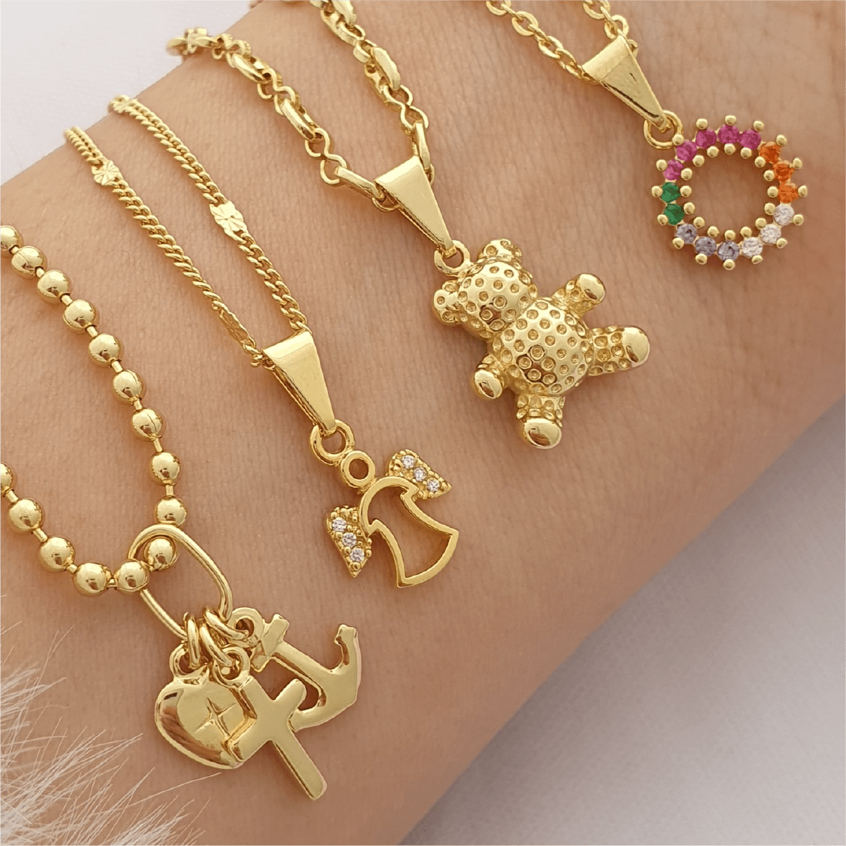 Dijes Femeninos para tus Cadenas en Oro Laminado. – Vibrantto Joyería