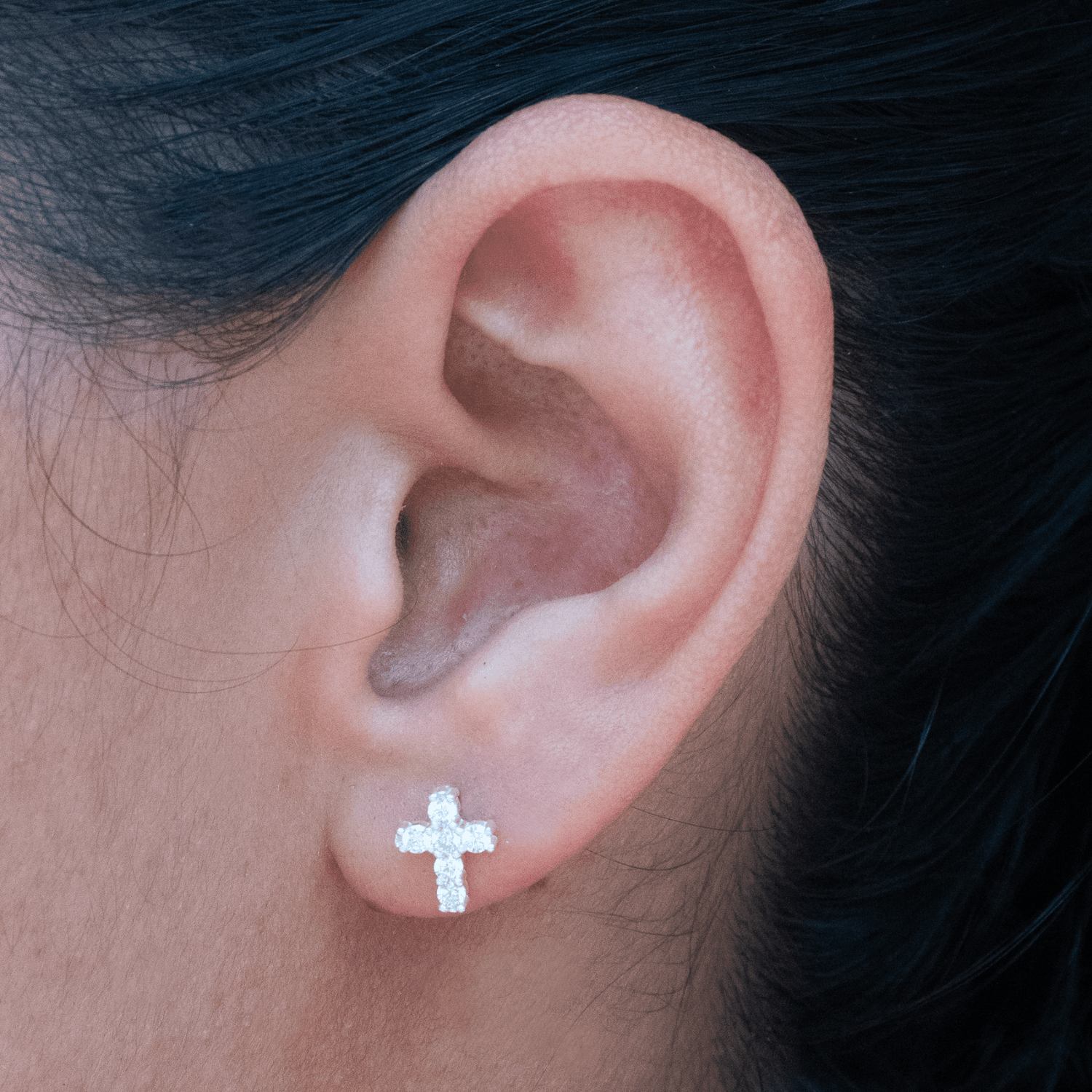 TOPO CRUZ CIRCONES - Vibrantto Joyas y Accesorios - P34568