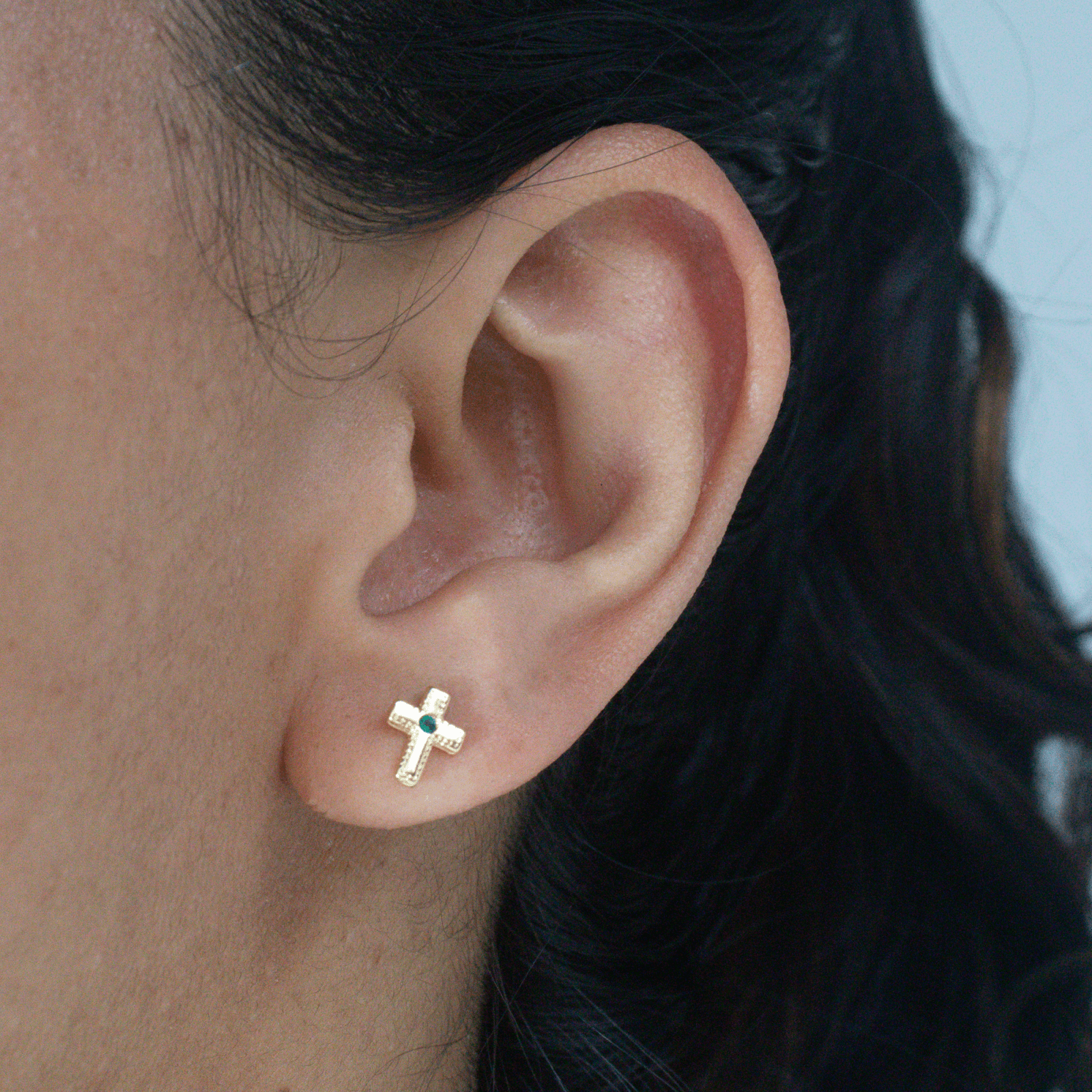 Topo Cruz Circon verde - Vibrantto Joyas y Accesorios - 0901121-V