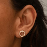 Topo Cruz Circulo Circones 1.1cm - Vibrantto Joyería - OC34164