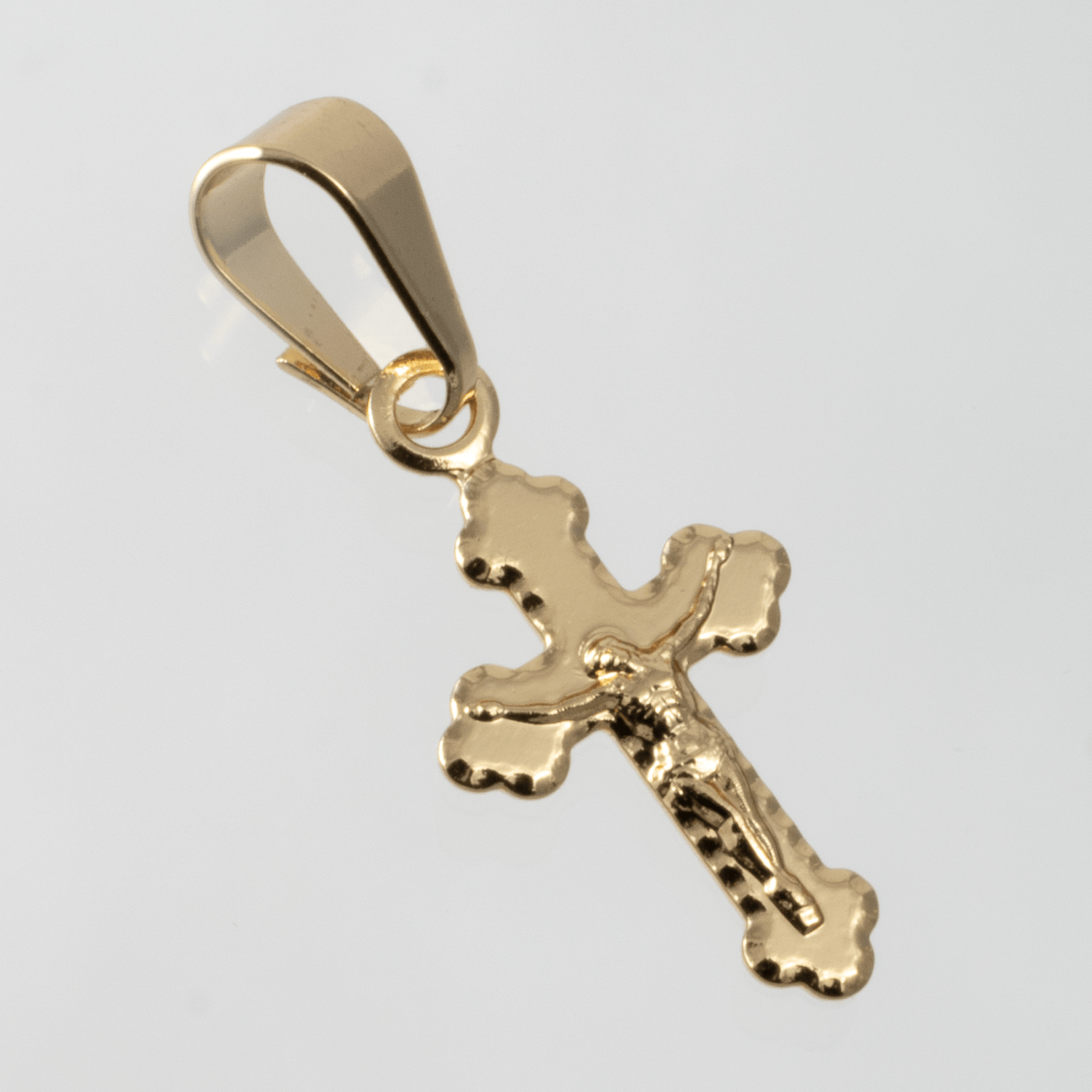 Dije Cruz Crucifijo Pequeño - Vibrantto Joyas y Accesorios - OC27231