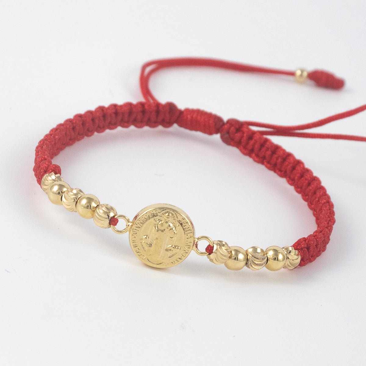 Set San Benito Premium: Cadena con Dije, Aretes y Manilla Benito - Vibrantto Joyería - OC34223 - OC46033 - OC27055 - MU3013
