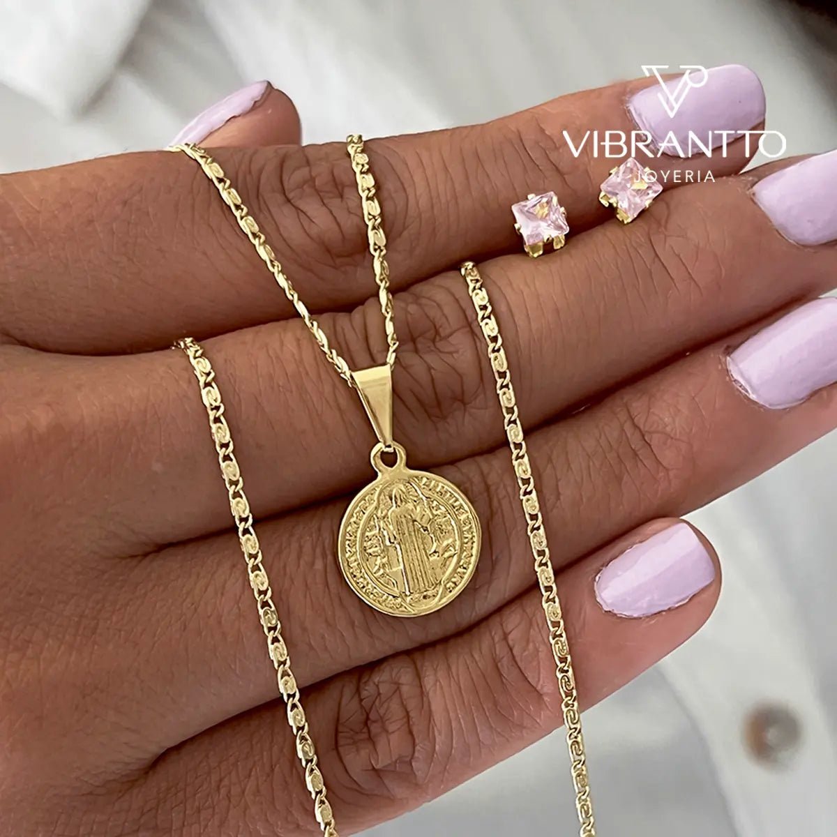 Set San Benito: Cadena Caracol+ Dije + Aretes - Vibrantto Joyería