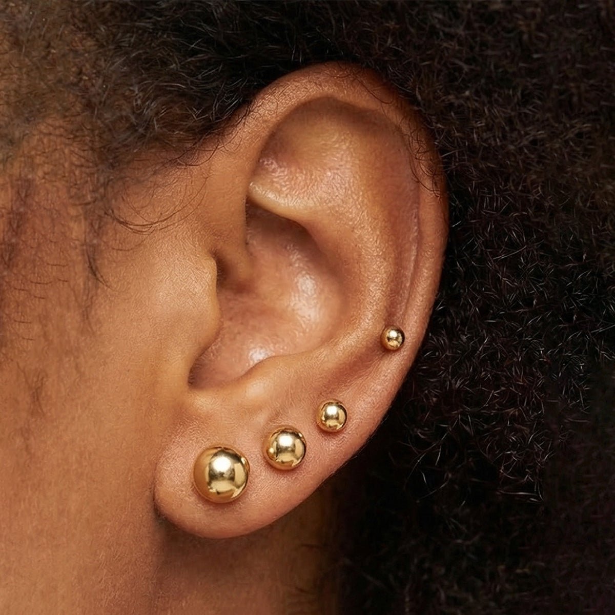 Set Aretes Balín - Vibrantto Joyería foto en uso 