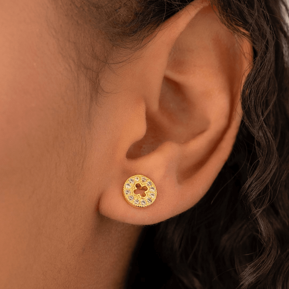 Topo Clover Redondo Silueta - Vibrantto Joyería