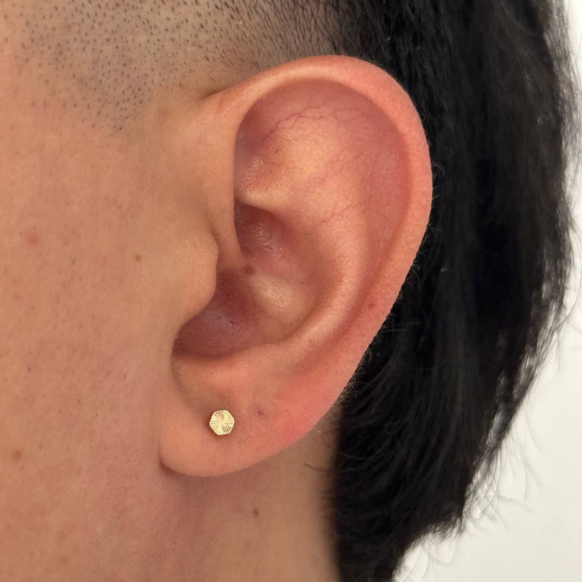 Topo Hexagono 3mm - Vibrantto Joyas y Accesorios - T896